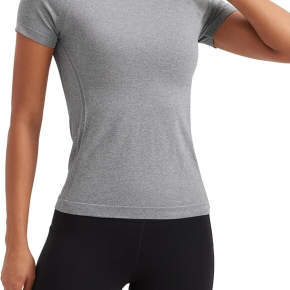 Seamless Workout Tops for Women Short Sleeve Athletic Tees Breathable Gym Runnin